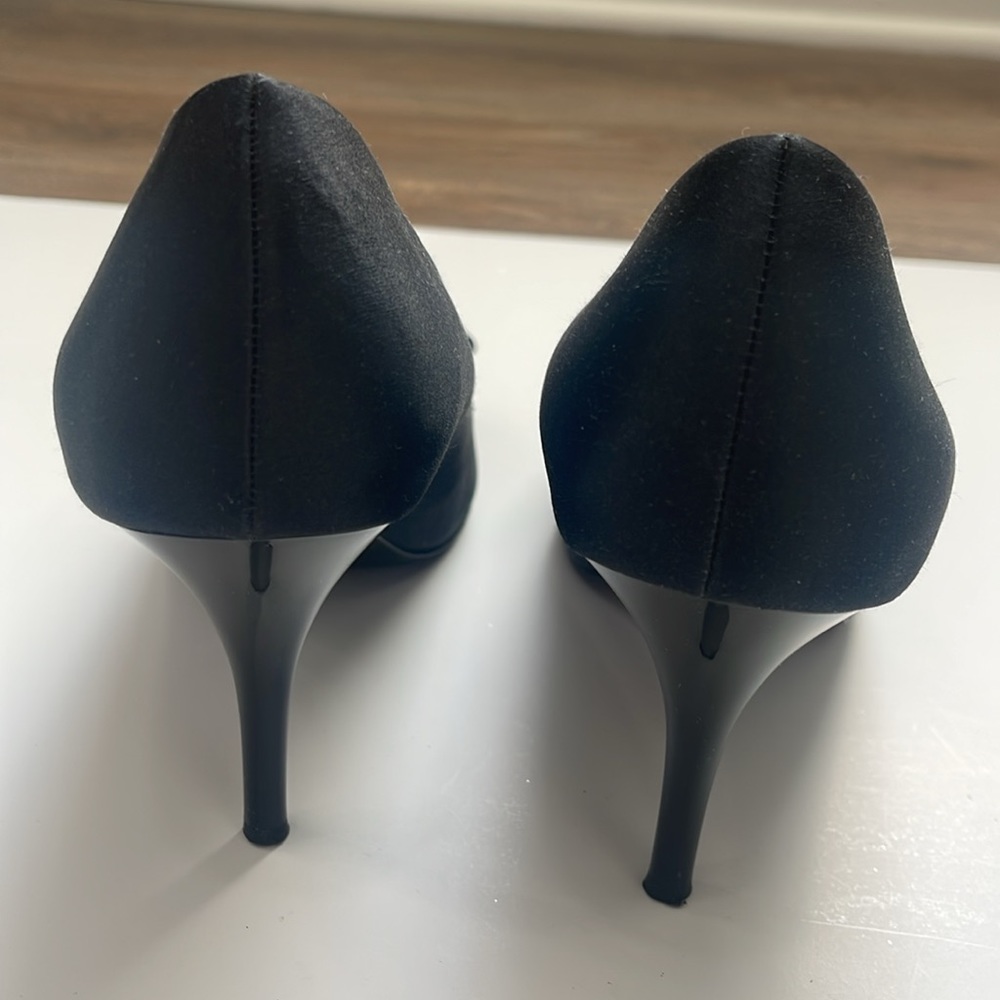 White House Black Market Rachel Satin Black Peep Toe Heels Size 10 - Picture 5 of 8